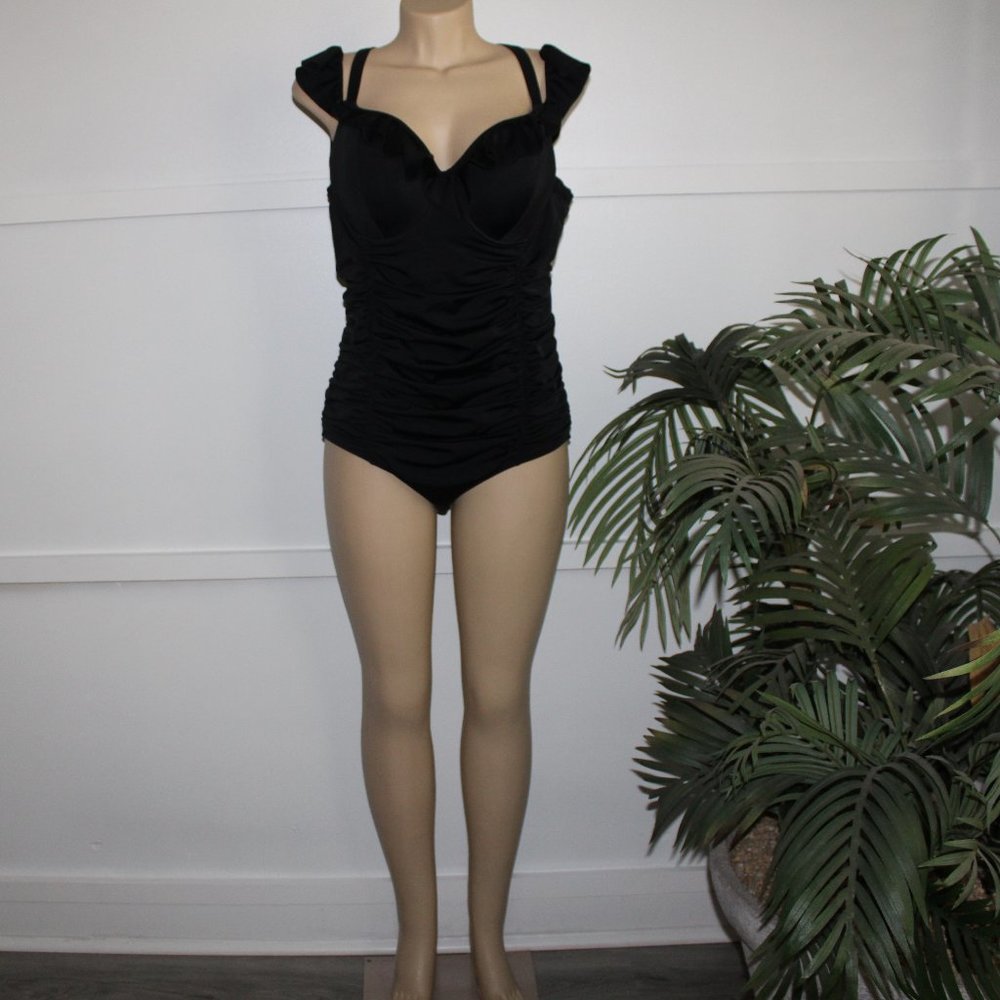 Torrid Women's Plus Size Black One-Piece Swimsuit l Size